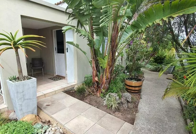 پانسیون Plett57   Self Catering   Room No2