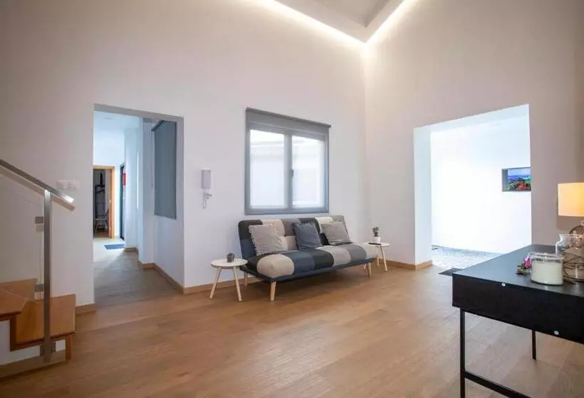 پانسیون Carvão Pdl Inn