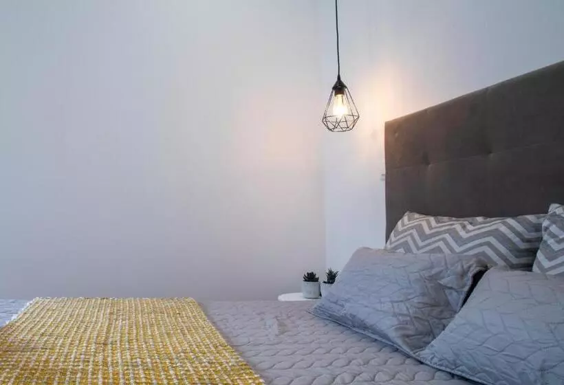 پانسیون Carvão Pdl Inn