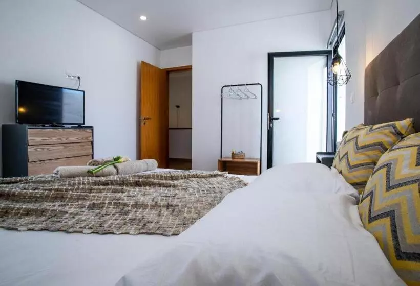 پانسیون Carvão Pdl Inn