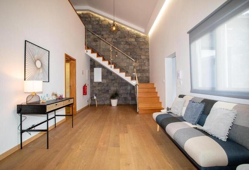 پانسیون Carvão Pdl Inn