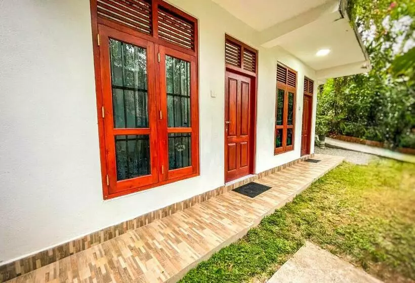 Pension Coco Mount Mirissa