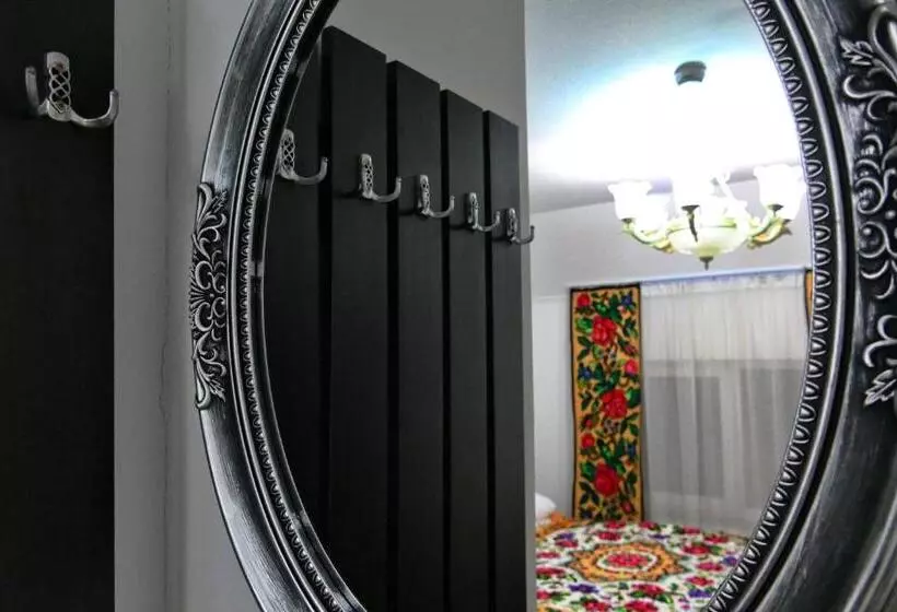 ペンション Floare De Colt