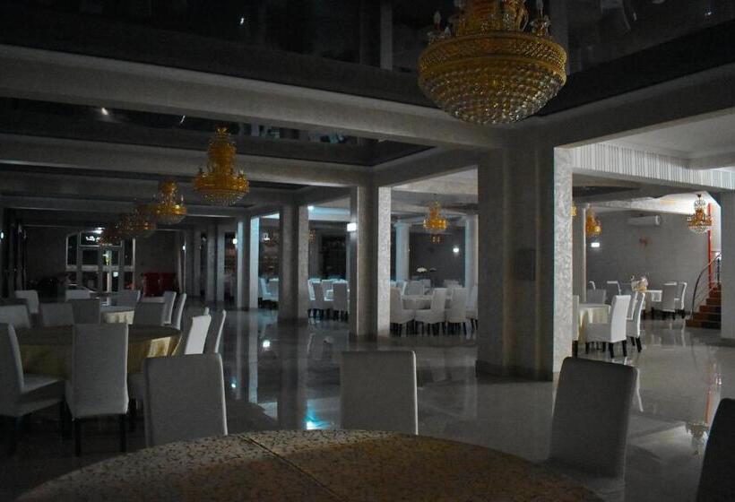 Pensão Floare De Colt