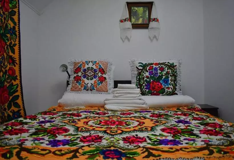 ペンション Floare De Colt