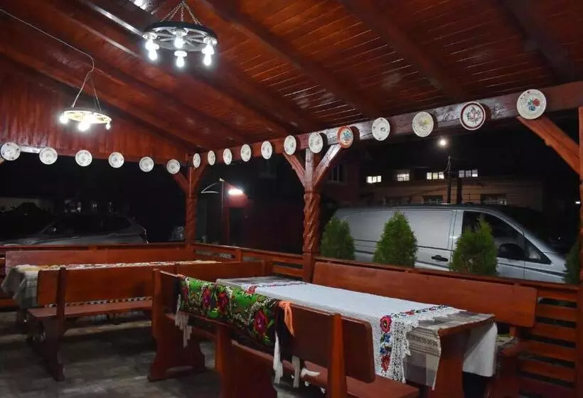 ペンション Floare De Colt