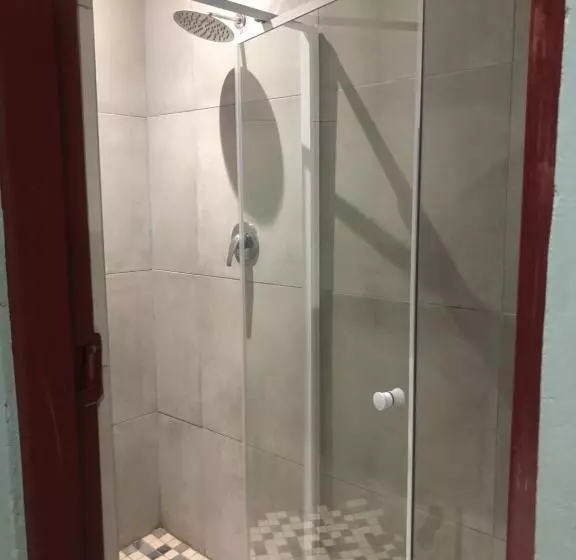 ペンション Pozi Guest House