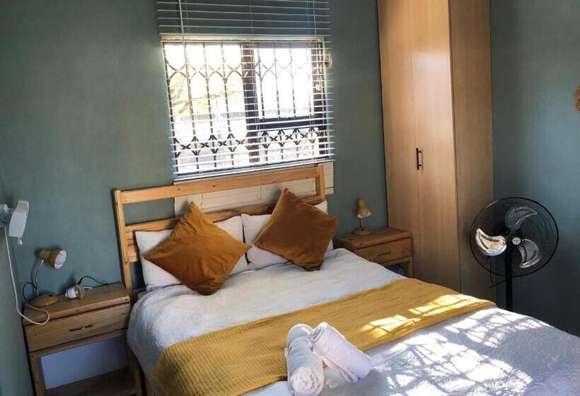 פנסיון Pozi Guest House