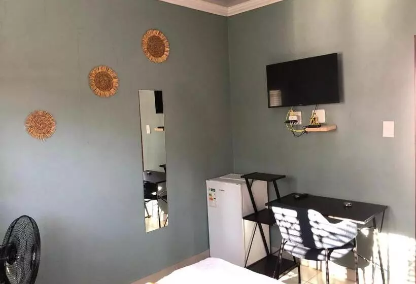 ペンション Pozi Guest House