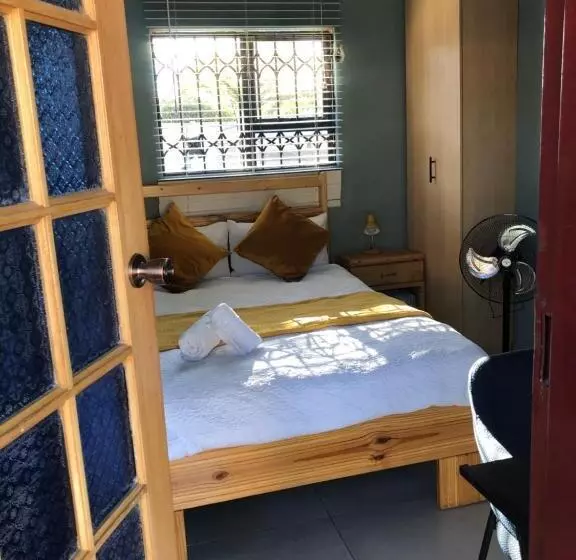 ペンション Pozi Guest House