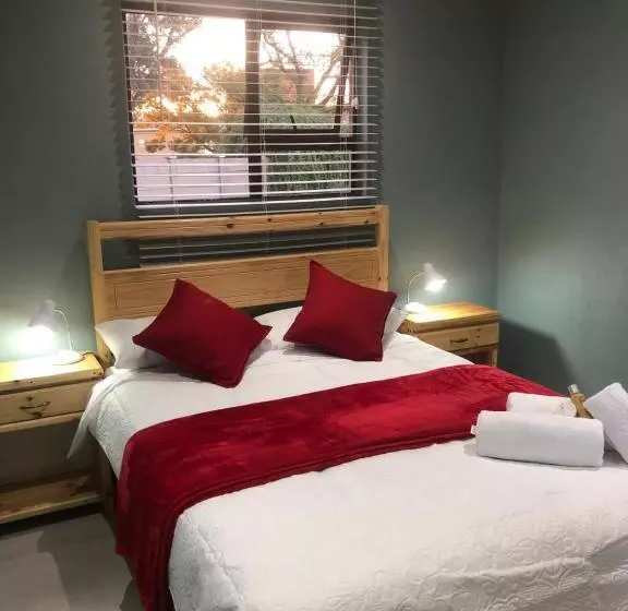 ペンション Pozi Guest House