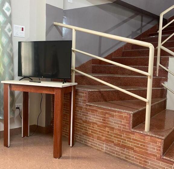 פנסיון The Palm Guest House