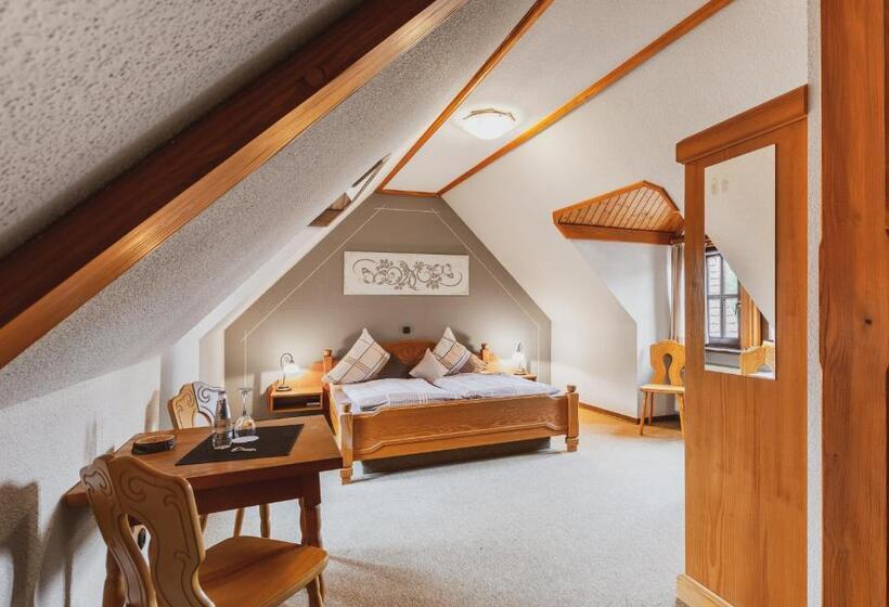 Общежитие Fremden Und Monteurzimmer Zum Ochsen