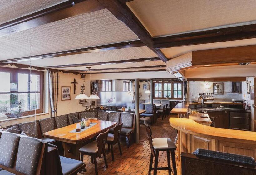 Общежитие Fremden Und Monteurzimmer Zum Ochsen