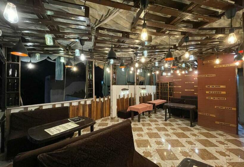 הוסטל Gypsy Nest