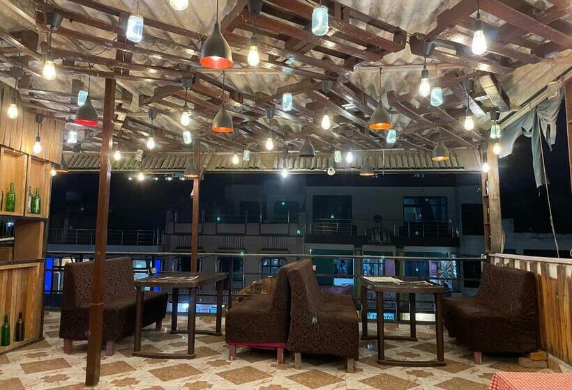 הוסטל Gypsy Nest