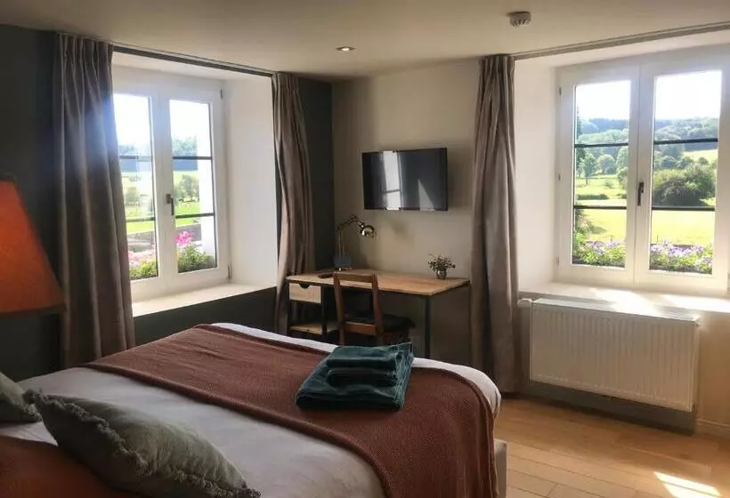 Aamiaismajoitus (B&B) La Maison Blanche De Martué