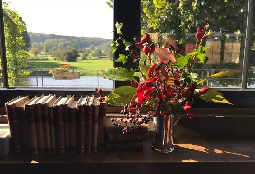 Aamiaismajoitus (B&B) La Maison Blanche De Martué