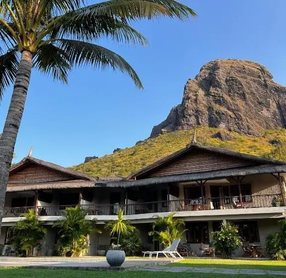 Boutik Le Morne Holiday Apartments