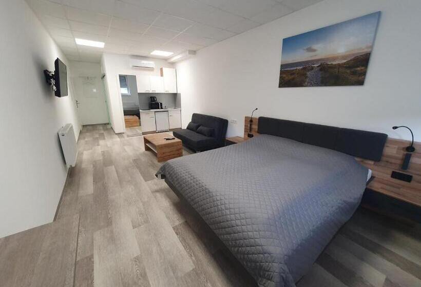 בית מלון כפרי Fewo Hm