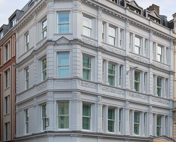 هتل Lost Property St. Paul S London, Curio Collection By Hilton