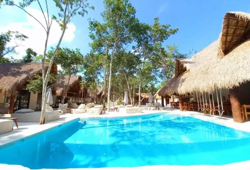 هتل Magic Xcacel Tulum