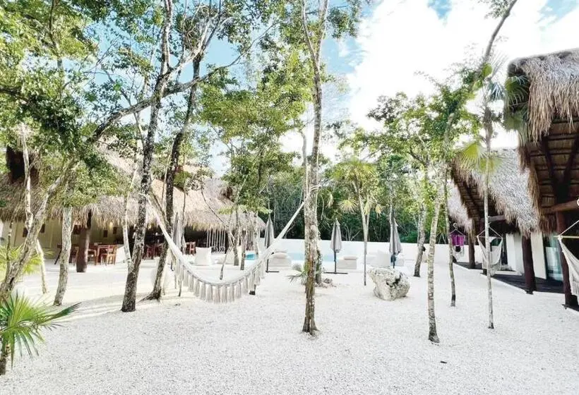 ホテル Magic Xcacel Tulum