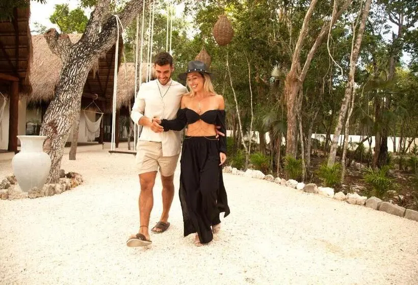 ホテル Magic Xcacel Tulum
