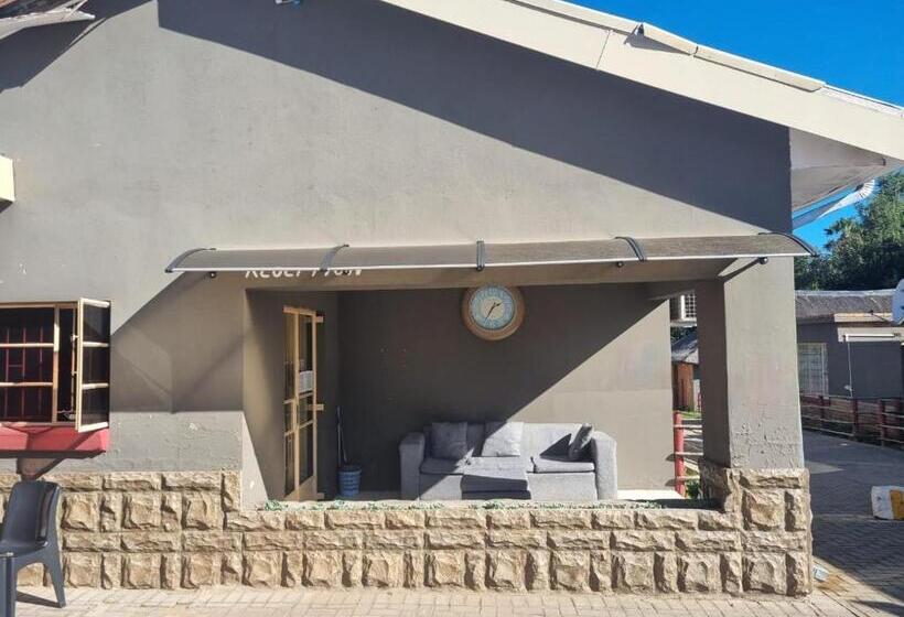 ペンション De Prince Lodge