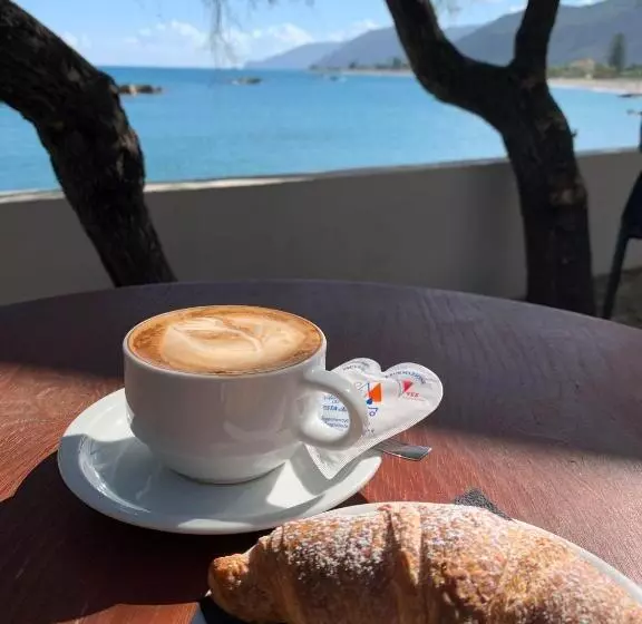 Testa Di Monaco   Basic Beach Accommodations
