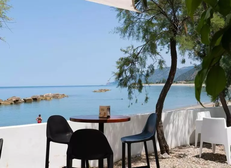 Testa Di Monaco   Basic Beach Accommodations