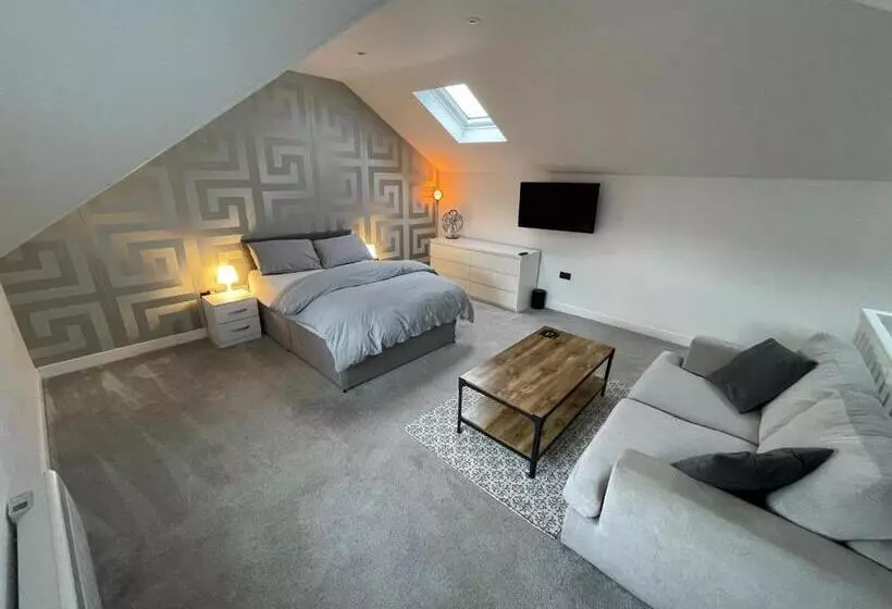 Welcome Properties   Self Check In Whole Apartment