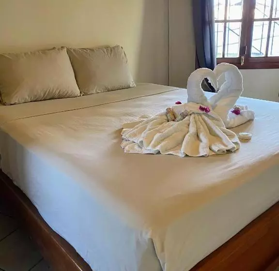 هاستل Aqua Lounge