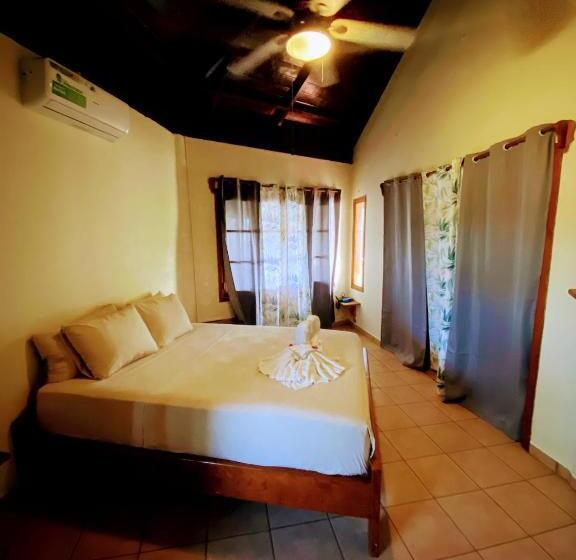 호스텔 Aqua Lounge