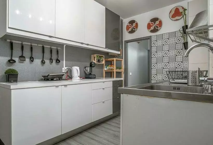 تختخواب و صبحانه Avenue View Rooms