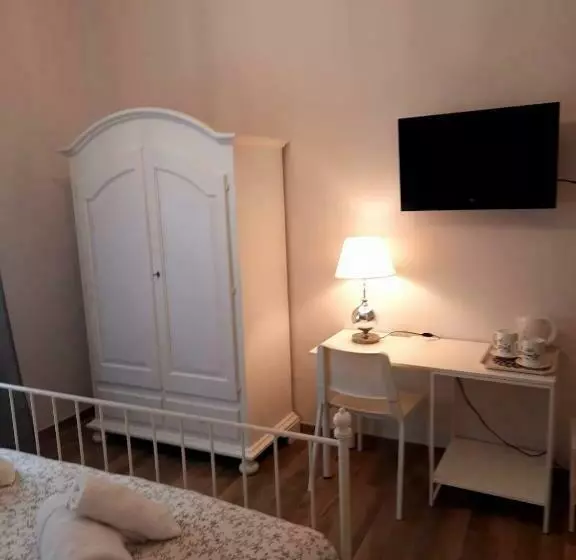 ベッドアンドブレックファースト Casa Pasteur A Due Passi Da Ostuni