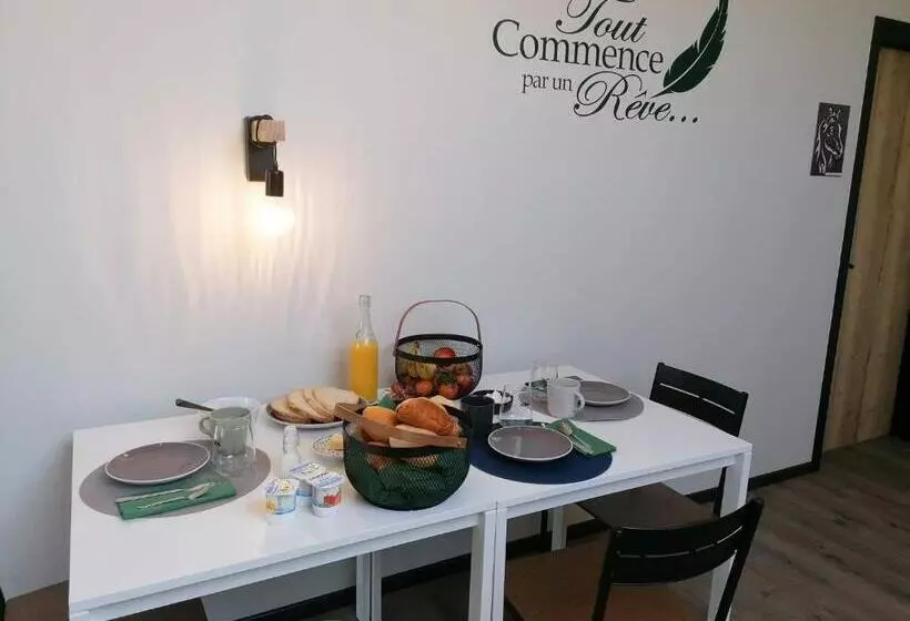 Aamiaismajoitus (B&B) Sensup à 5min De Pairi Daiza