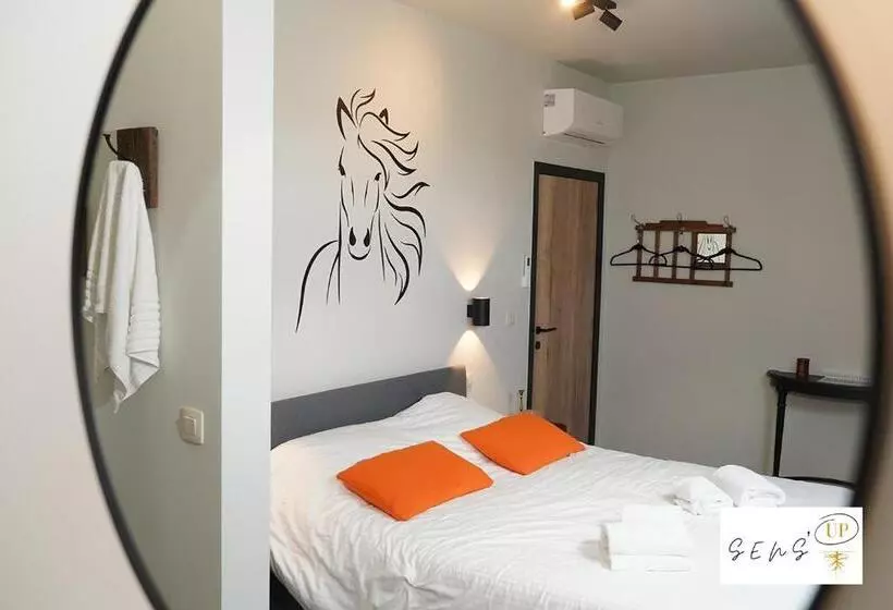 Aamiaismajoitus (B&B) Sensup à 5min De Pairi Daiza