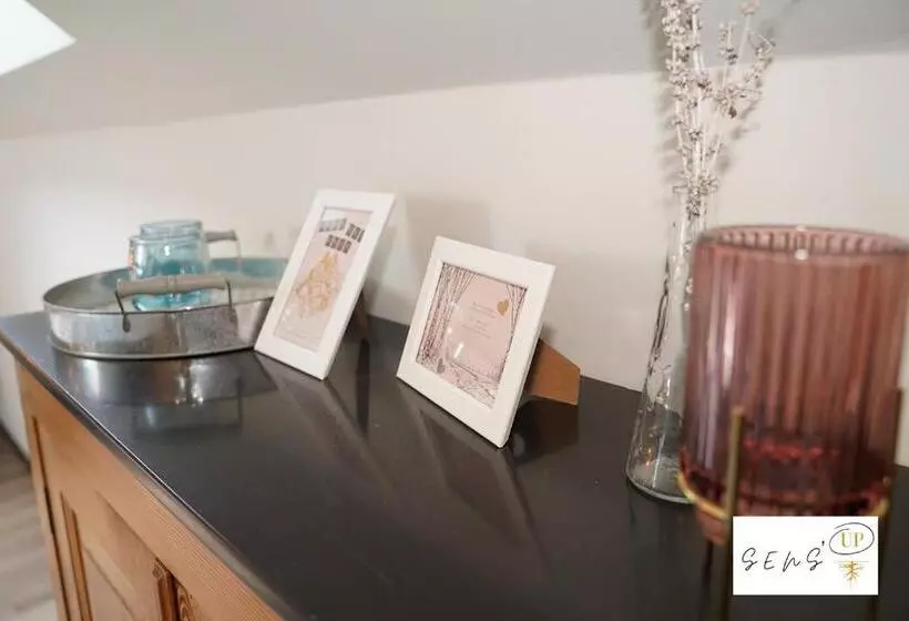 Aamiaismajoitus (B&B) Sensup à 5min De Pairi Daiza