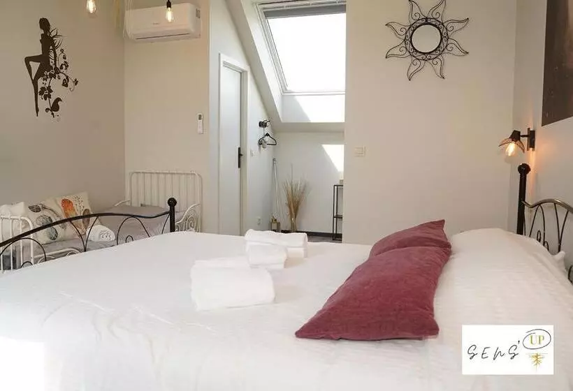 Aamiaismajoitus (B&B) Sensup à 5min De Pairi Daiza