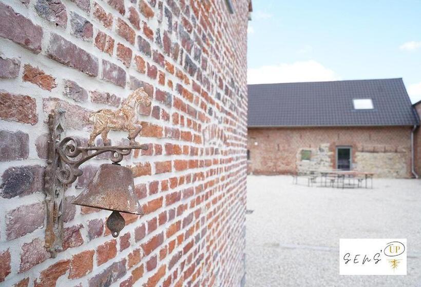 تختخواب و صبحانه Sensup à 5min De Pairi Daiza