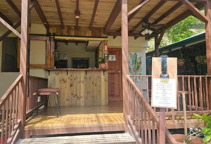 هتل Bamboo River House And