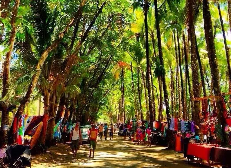 هتل Bamboo River House And