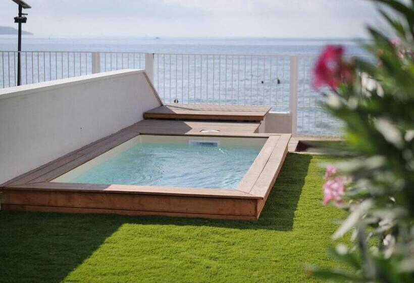 Отель Belle Vue