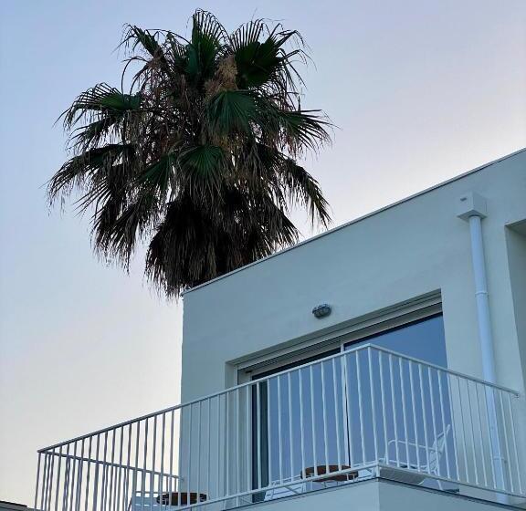 Отель Belle Vue