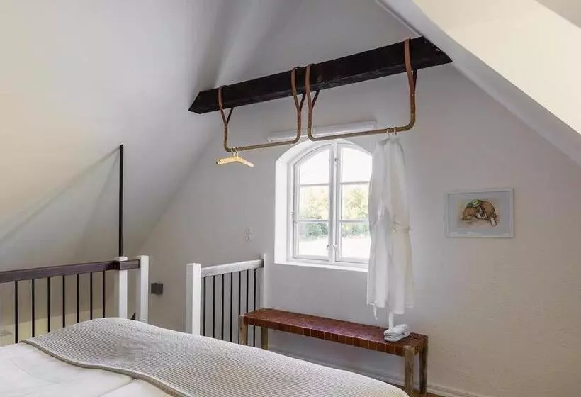 ホテル Ekenäs Gård På österlen