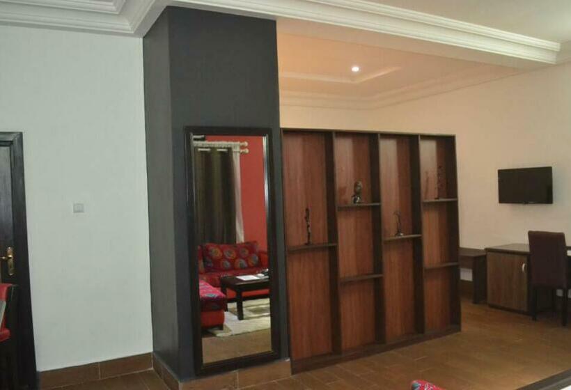 هتل Mosaly Residence Caboma