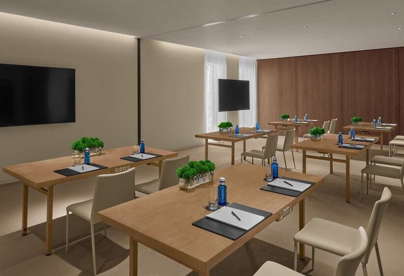 هتل The Madrid Edition