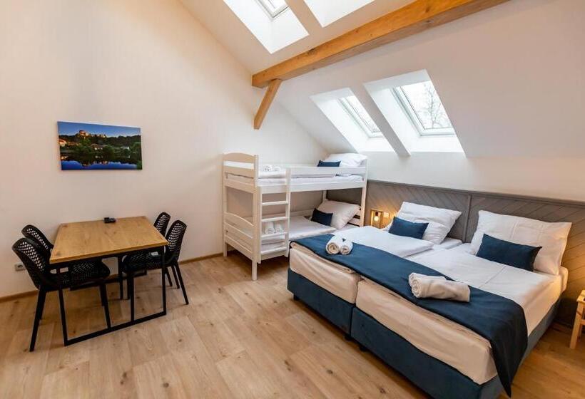 پانسیون Benátky 214