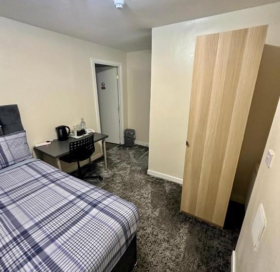 פנסיון Ibrox Guesthouse